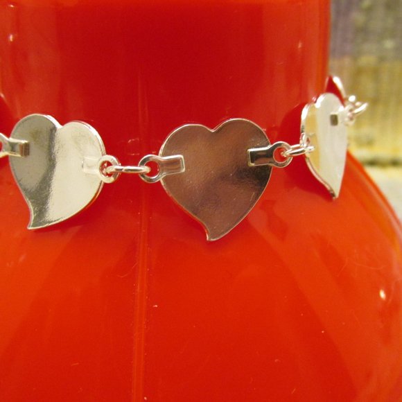 Bracelet of Hearts - Picture 5 of 6